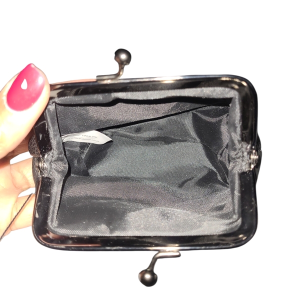 Ed Hardy Black Skull and Rose Clutch/Coin Purse - Picture 5 of 6